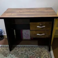 میز تحریر بزرگ