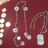 سکه و گردنبند