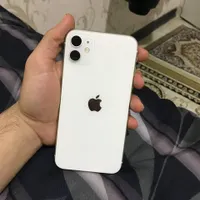 اپل iPhone 11 با حافظهٔ ۱۲۸ گیگابایت