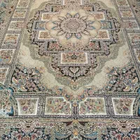 فرش ۱۲متری در حد نو  ۸ماه استفاده کردیم