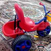 سه چرخه نو هست اصلا بیرون برده نشده فقط داخل خونه