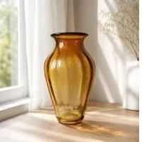 گلدان عسلی رنگ