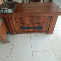 میز مدیریت نو و زیبا