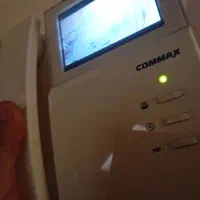 تعمیر و نصب انواع آیفون و لوازم برقی