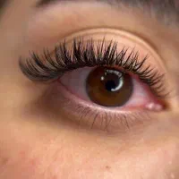 اکستنشن مژه و لیفت مژه به مناسبت شب یلدا