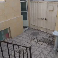 منزل ویلایی ۹۰متری در خیابان مولوی