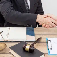 مشاوره حقوقی قابل اعتماد ـ همراهی تا حل پروندهات