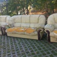 بدنه مبل خارجی نیاز به تعمیر دارد