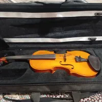 ویالون در حد نو