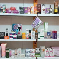 واگذاری محصولات مغازه آرایشی