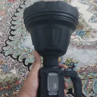 چراغ قوه قوی