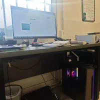 طراح مسلط به امور چاپ