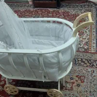 گهواره چوبی بچگانه ـ سیسمونی نوزاد|تخت و صندلی بچه|برازجان, |دیوار