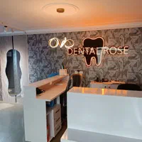 کلینیک دندانپزشکی رز