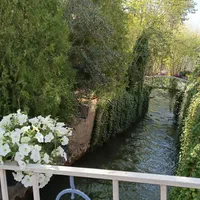 اجاره ویلاسوئیت باغ(لب آب)باغبهادران باغبادران|اجارهٔ کوتاه‌مدت ویلا و باغ|اصفهان, خواجو|دیوار