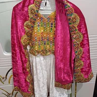 لباس مجلسی افغانی|کفش و لباس بچه|قم, قلعه کامکار|دیوار