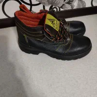 کفش ایمنی کار|کیف، کفش، کمربند|برخوار, |دیوار