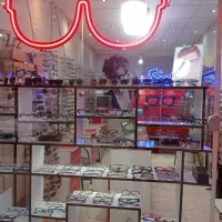 عینک فروشی و عینک سازی امیر|زیورآلات و اکسسوری|اندیشه, اندیشه فاز ۱|دیوار