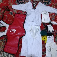لباس تکواندو در حد نو
