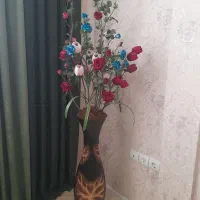 گلدان کنار سالنی  سالم وبسیار شیک