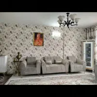 مبلمان ۷ نفره درحد نو مال عروس با میز عسلی سالم