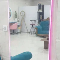 اینه در حد نو لامپ دار
