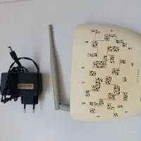 مودم به همراه اداپتور