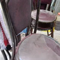 میز غذا خوری با ۵ صندلی سالم برای خانه باغ