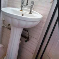 روشویی به همراه شیرآلات