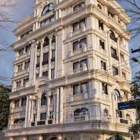 آپارتمان/۱۶۷متری/تک واحدی/حاشیه بلوار