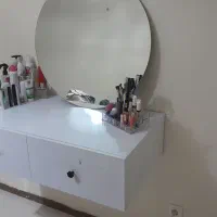 میز ارایشی|میز و صندلی غذاخوری|مشهد, چهارچشمه|دیوار