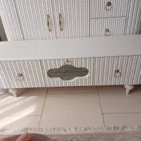 کنسول و میز تی وی