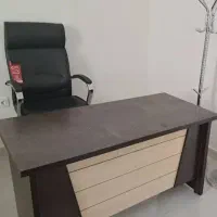 میز و صندلی