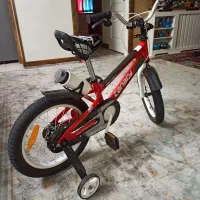 اسکیت چرخ ژله ای چراغدار و دوچرخه مارک قناری|دوچرخه، اسکیت، اسکوتر|تهران, نیروی دریایی|دیوار