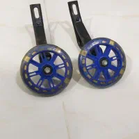 پایه و چرخ کمکی دوچرخه.