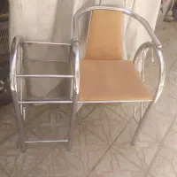 صندلی دسته دار