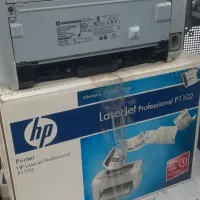 پرینتر لیزری   ۱۰۰ برگ کارکرد  hp 1102  و جعبه