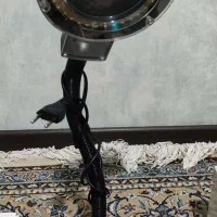 لوپ ذره بینی و گیره ی برد در حد نو