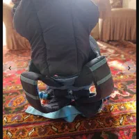 نگهدارنده آغوشی کودک در حد نو