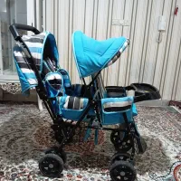 کالسکه دوقلو