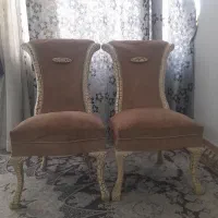 دوتا صندلی نو ب علت جا ب جای
