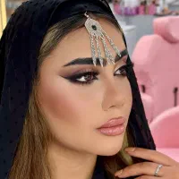 خدمات تخصصی میکاپ و شنیون