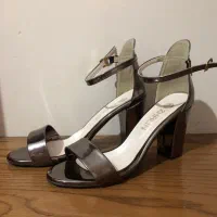 کفش مجلسی|کیف، کفش، کمربند|فردیس, نگارستان|دیوار