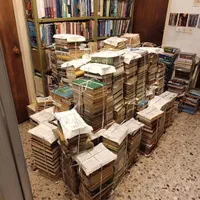 خریدو فروش کتابخانه شخصی و کتاب