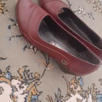 کفش زنانه در حد نو