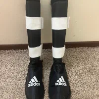 ساق بند رزمی