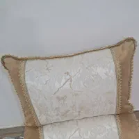 پشتی و بالشت