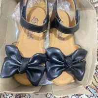 یک جفت صندل دخترانه نونونو