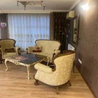 نیم ست  با میز قهوه ای
