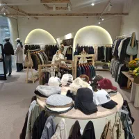 تجربه کار در بوتیک زنانه با فضایی آرام و زیبا|استخدام بازاریابی و فروش|تنکابن, |دیوار